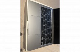 M1 MacBook Ar 8Gb 256Gb - 97% akku