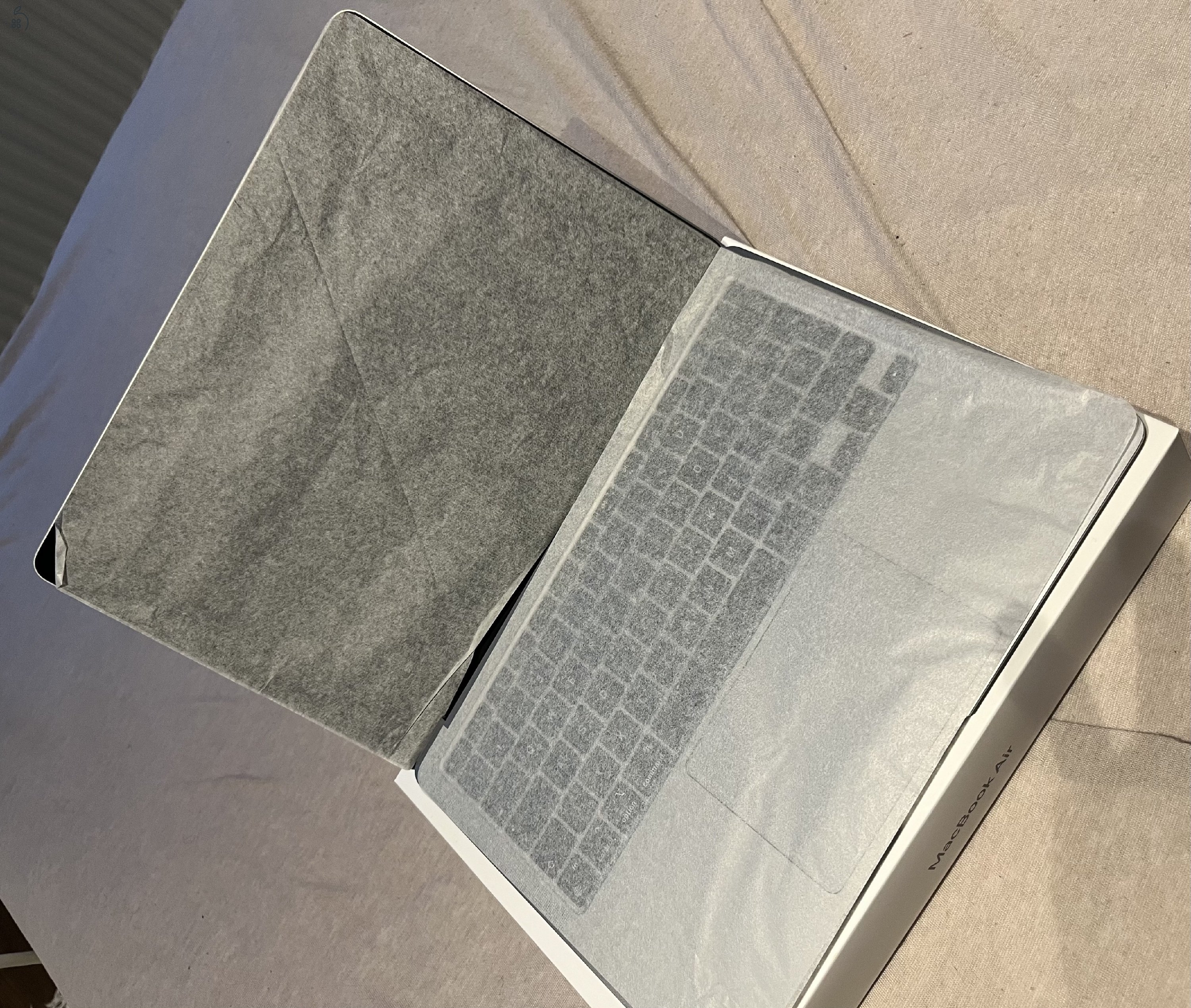 M1 MacBook Ar 8Gb 256Gb - 97% akku