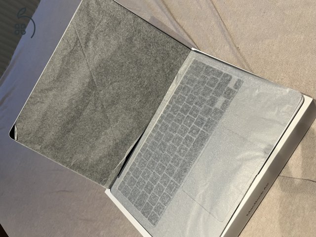 M1 MacBook Ar 8Gb 256Gb - 97% akku