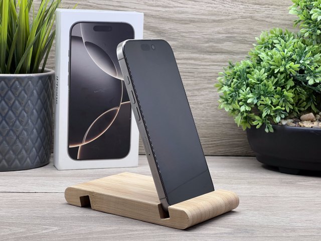 Hibátlan iPhone 16 Pro Natural Titanium 128GB 2 ÉV Garanciával Számlával