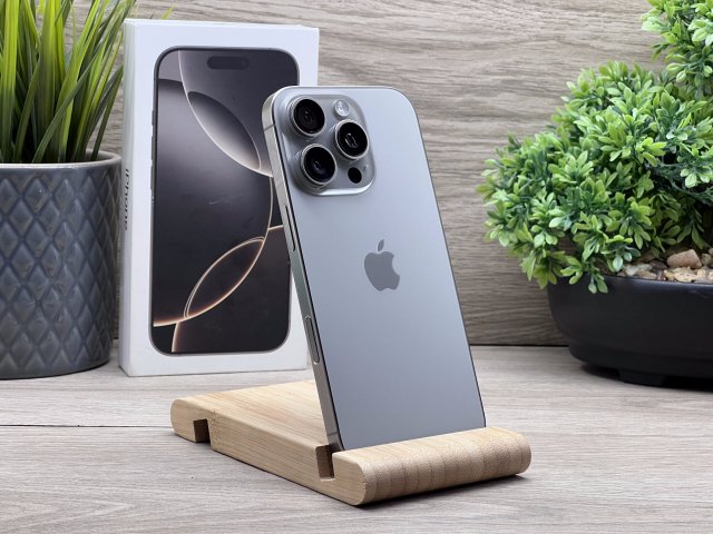 Hibátlan iPhone 16 Pro Natural Titanium 128GB 2 ÉV Garanciával Számlával