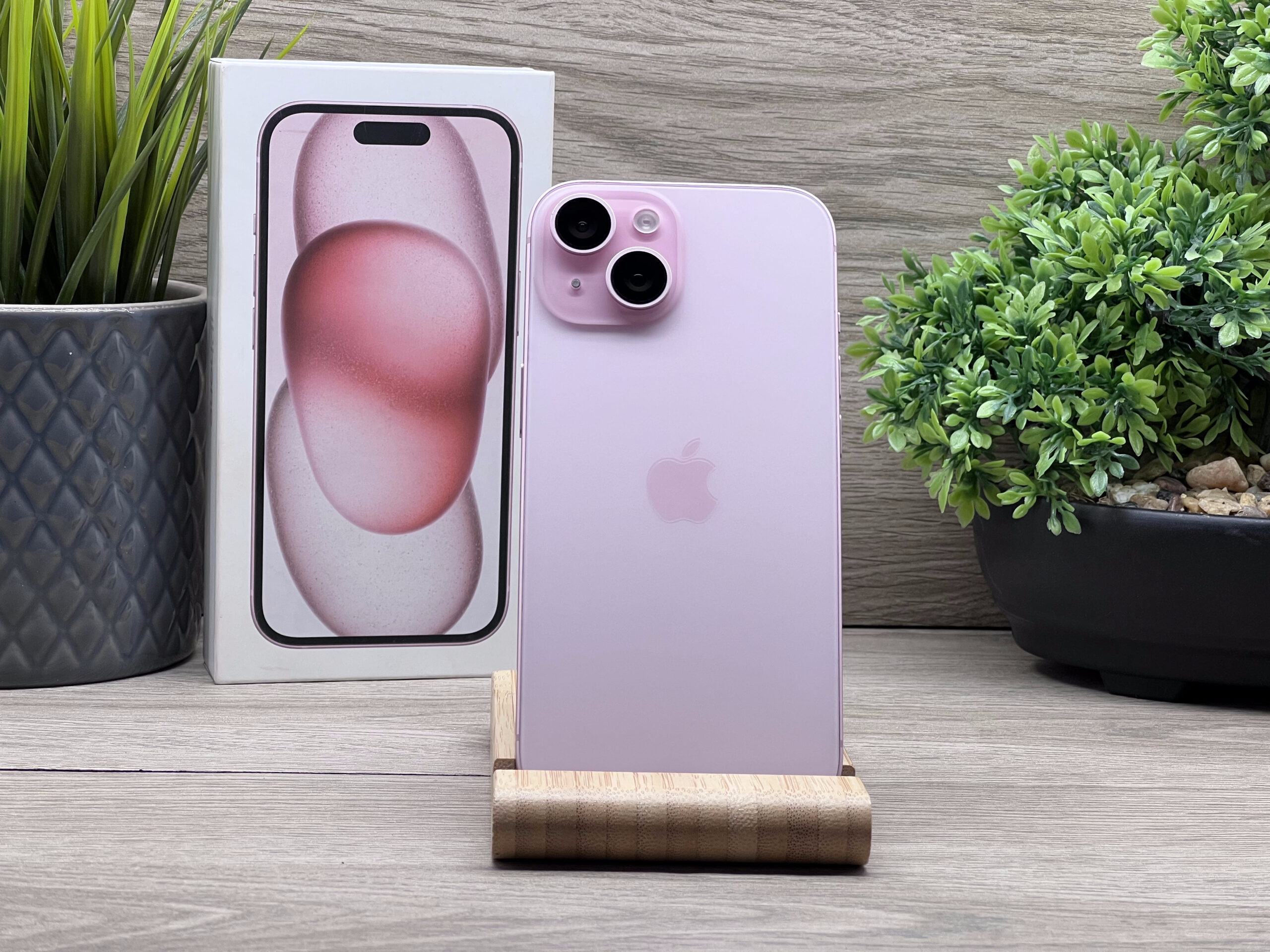 Hibátlan iPhone 15 Pink 128GB 2 ÉV Garanciával Számlával Aksi 100%