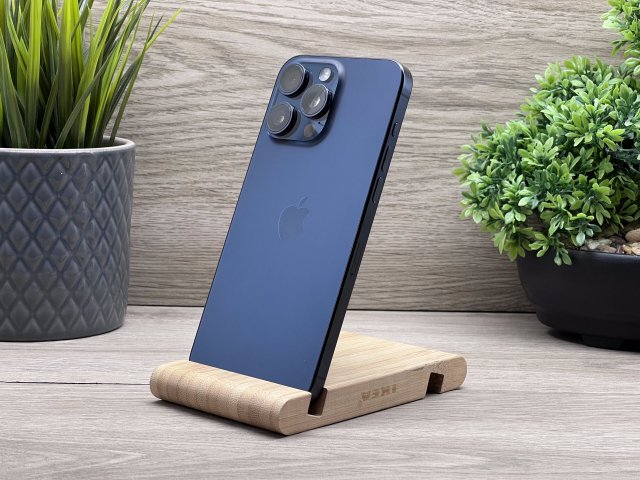 Hibátlan iPhone 15 Pro Max Blue Titanium 256GB 2 ÉV Garanciával Számlával
