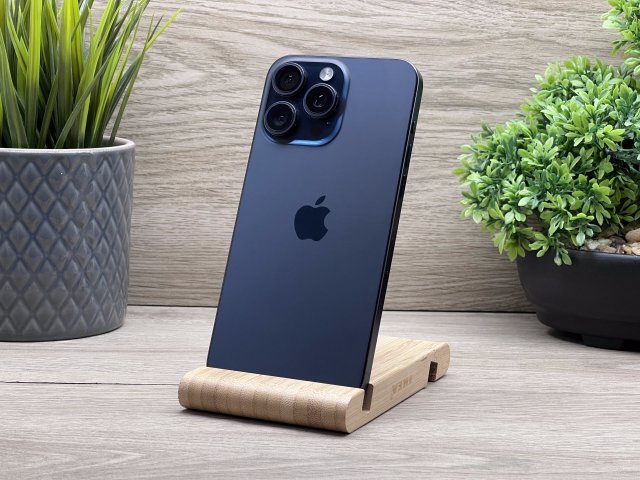 Hibátlan iPhone 15 Pro Max Blue Titanium 256GB 2 ÉV Garanciával Számlával