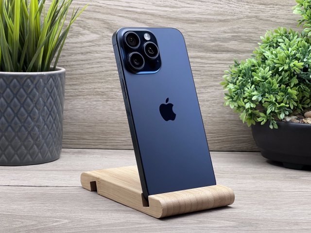 Hibátlan iPhone 15 Pro Max Blue Titanium 256GB 2 ÉV Garanciával Számlával