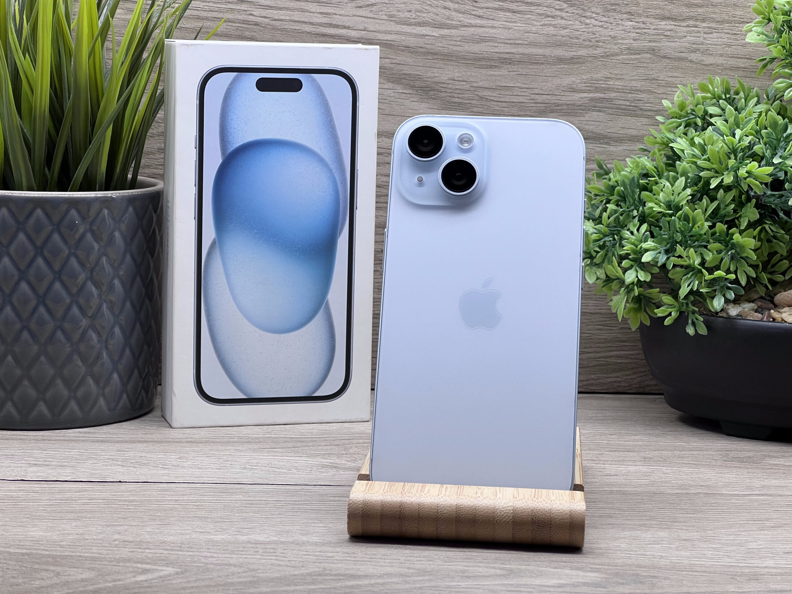 Hibátlan iPhone 15 Blue 128GB 2 ÉV Garanciával Számlával Aksi 100%