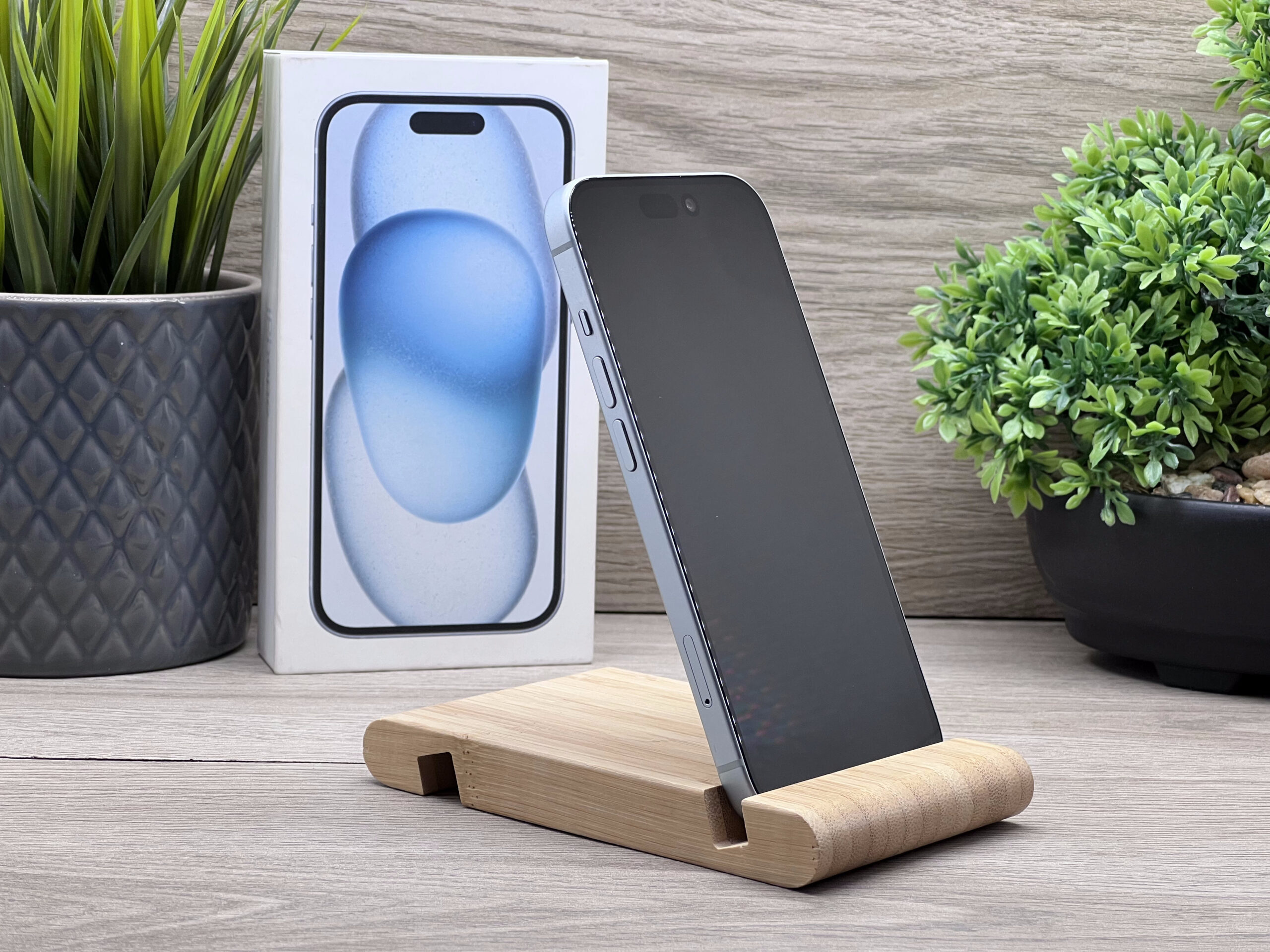 Hibátlan iPhone 15 Blue 128GB 2 ÉV Garanciával Számlával Aksi 100%