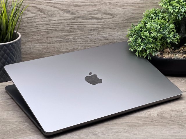 Hibátlan MacBook Air 2023 M2 15” 256GB 2 ÉV Garanciával Számlával