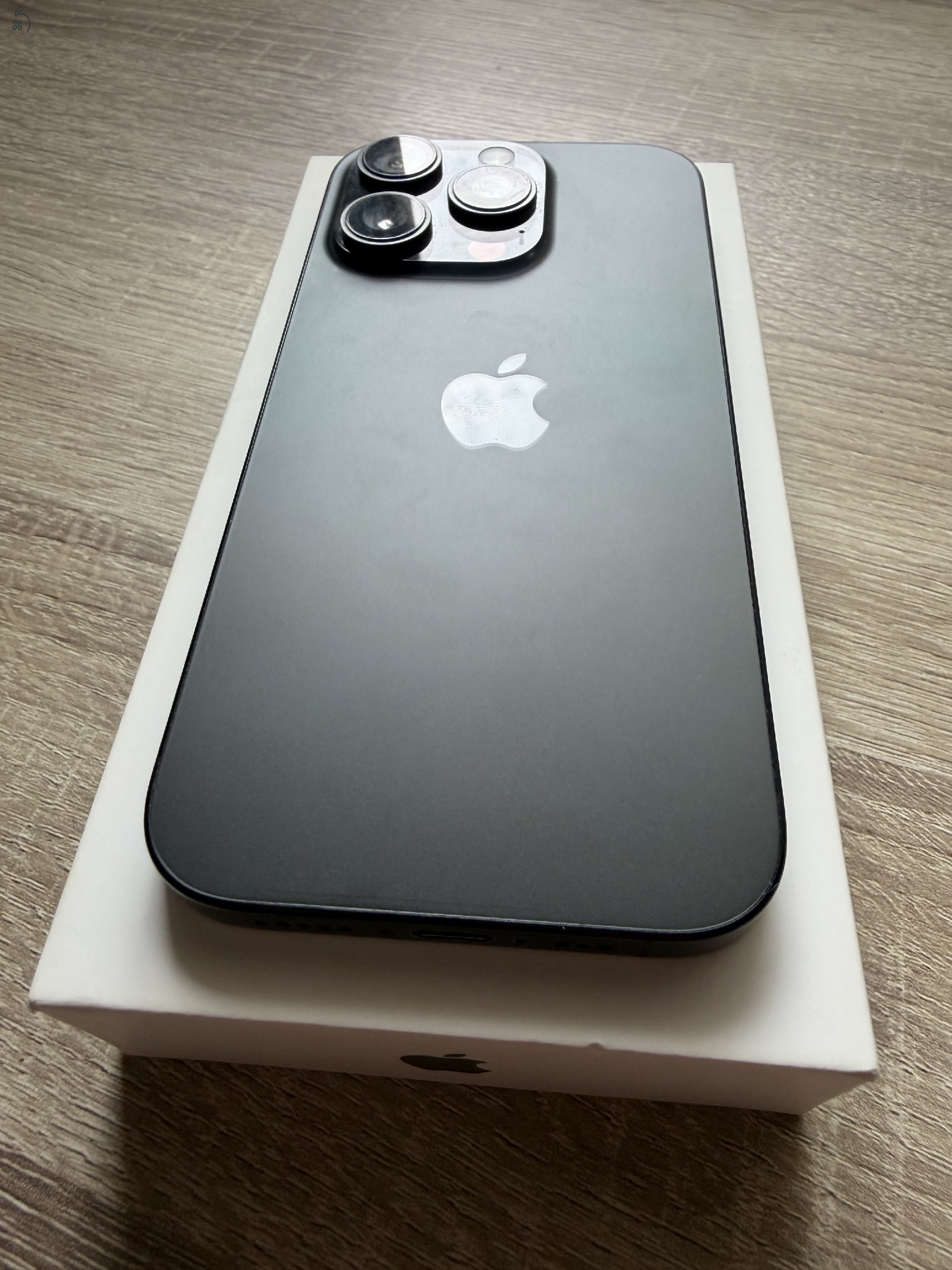 iPhone 16 Pro 128 GB Black Titanium