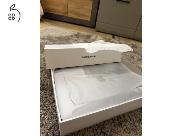 Macbook air m1 8/256