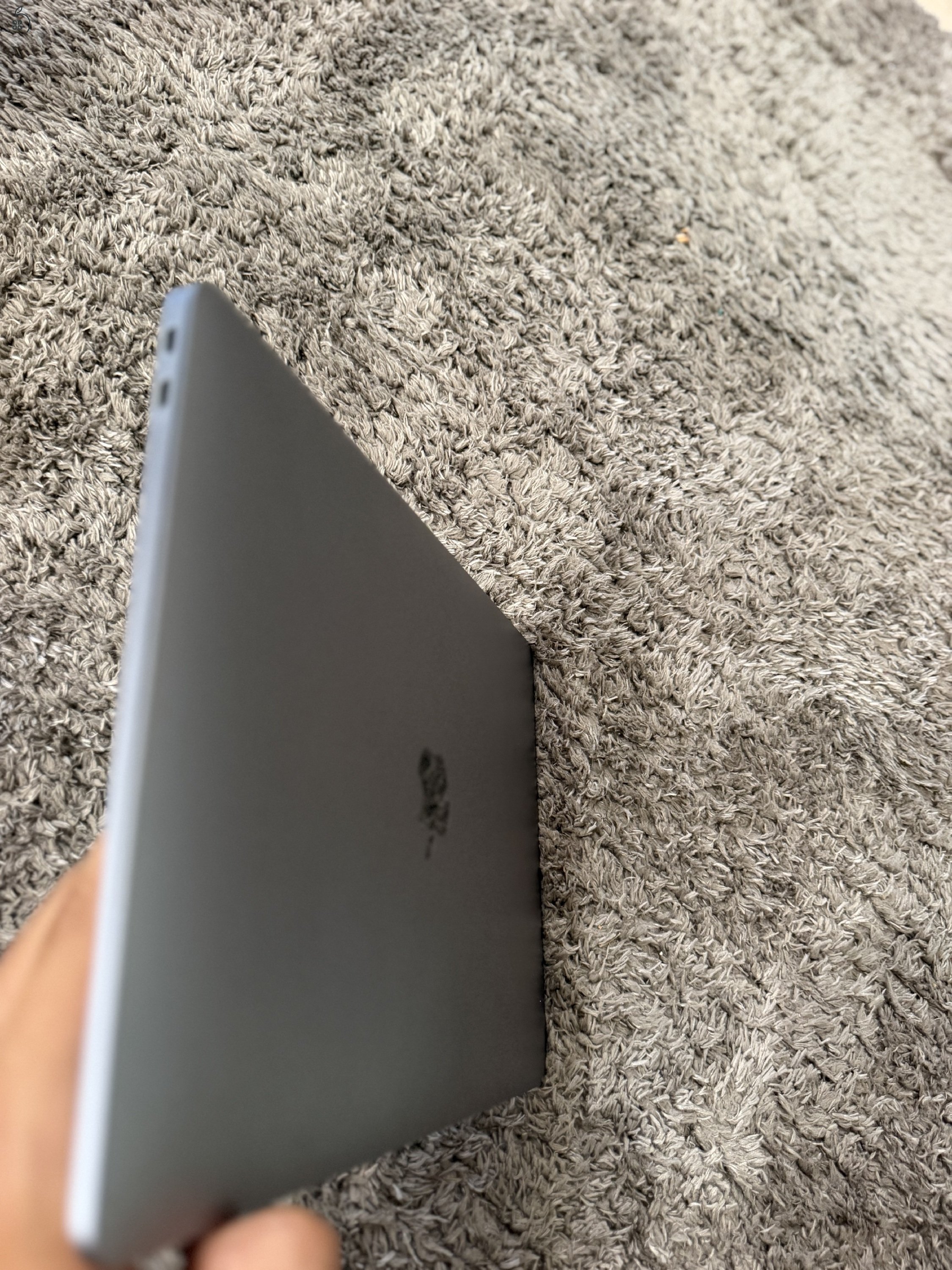 Macbook air m1 8/256