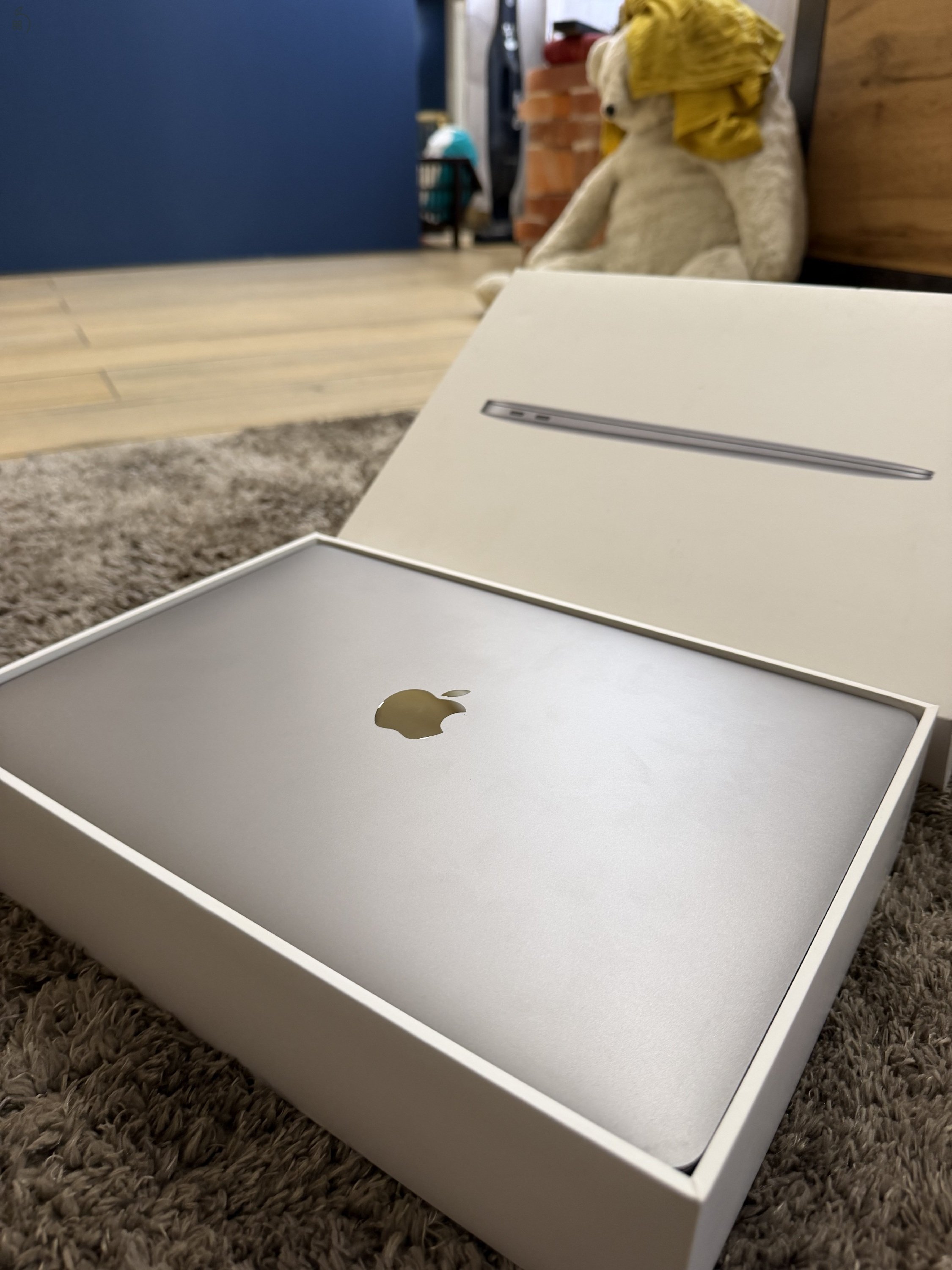 Macbook air m1 8/256