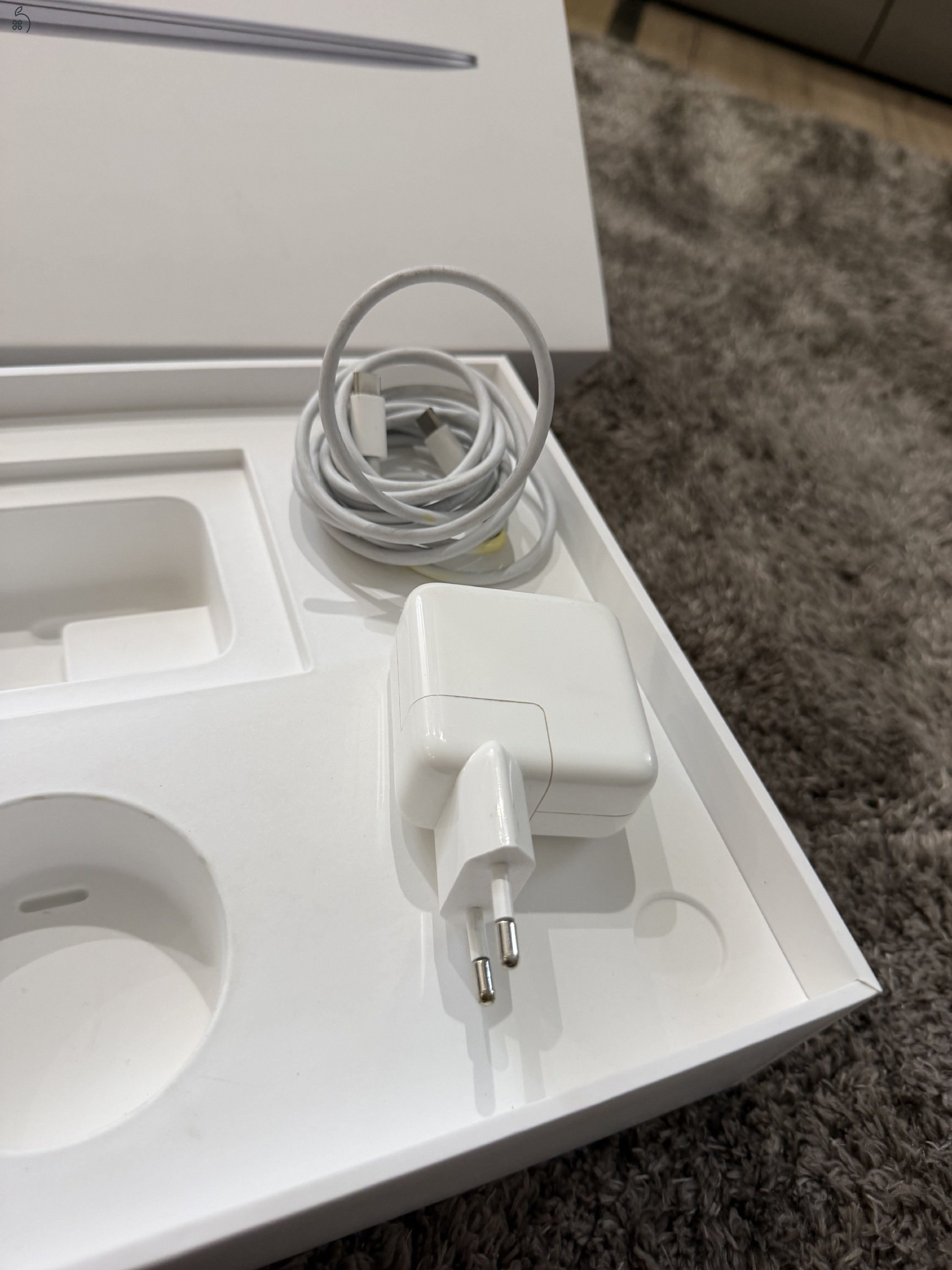 Macbook air m1 8/256