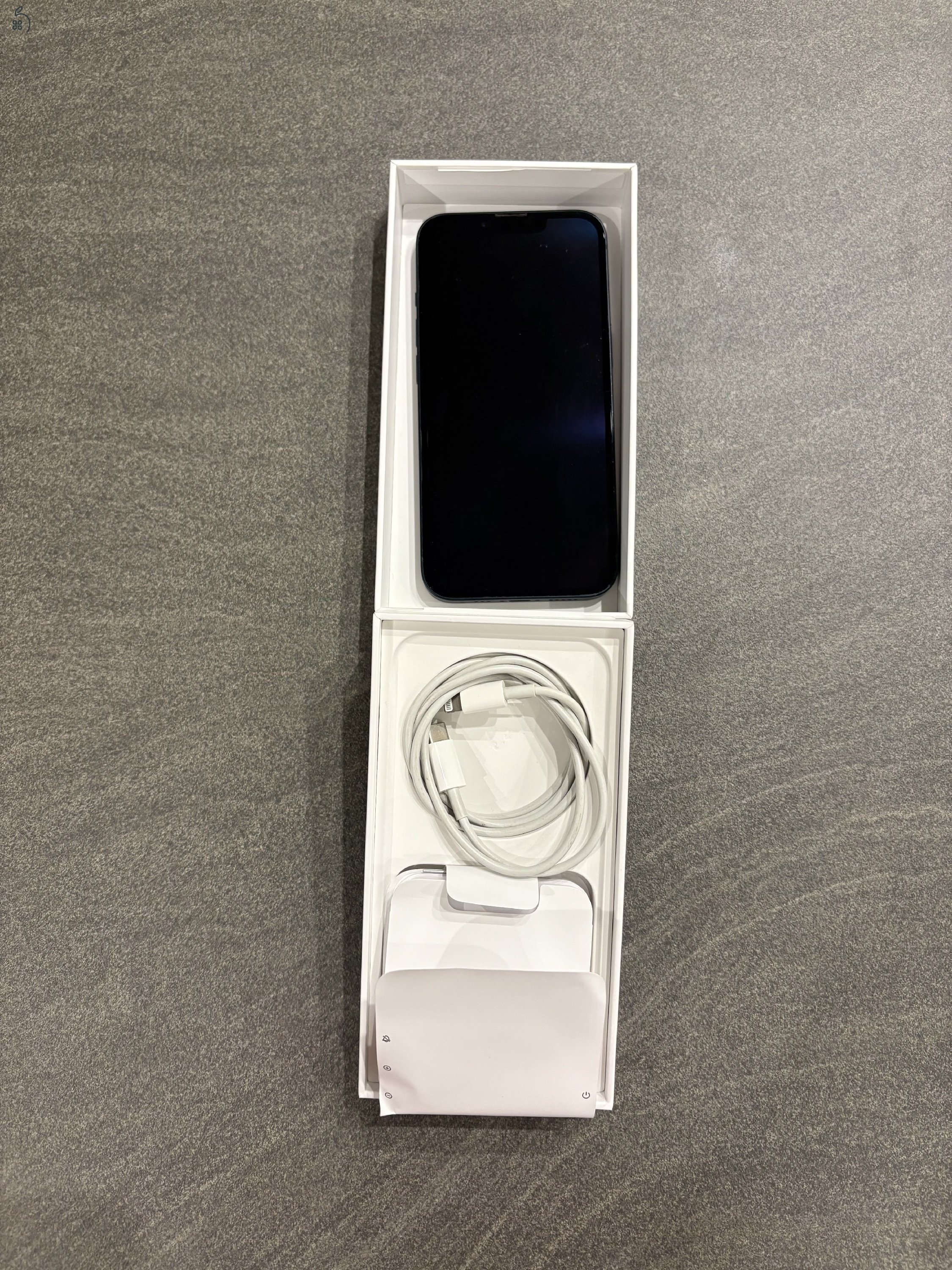 iPhone 13 128 GB, független,  akku 78%, fekete