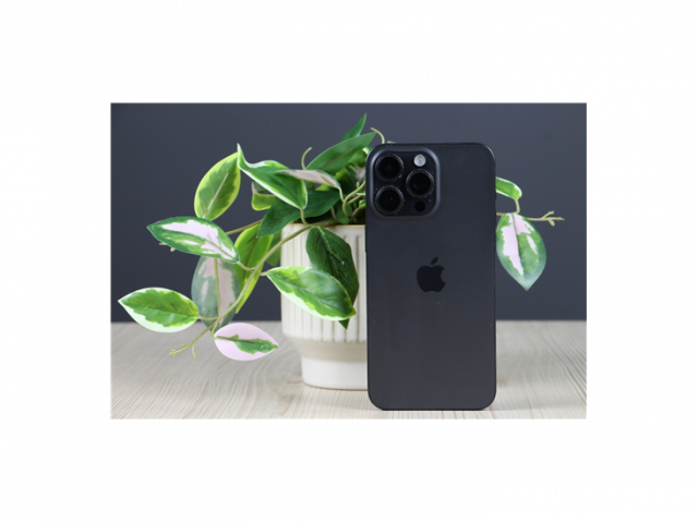 Használt Apple iPhone 15 Pro Max 128GB asztrofekete B US-8600