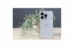 Használt Apple iPhone 15 Pro 128GB Natural Titan C+ US-8599