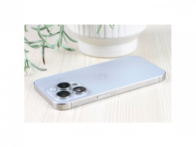 Használt Apple iPhone 15 Pro 128GB Natural Titan C+ US-8599