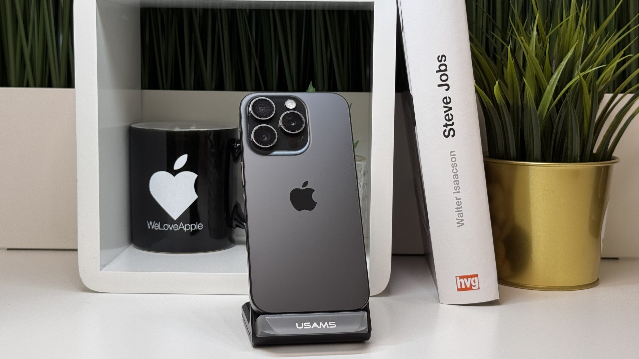 iPhone 15 Pro 256GB, Fekete Titán, Független, Számla, 2 Év Garancia, 81%