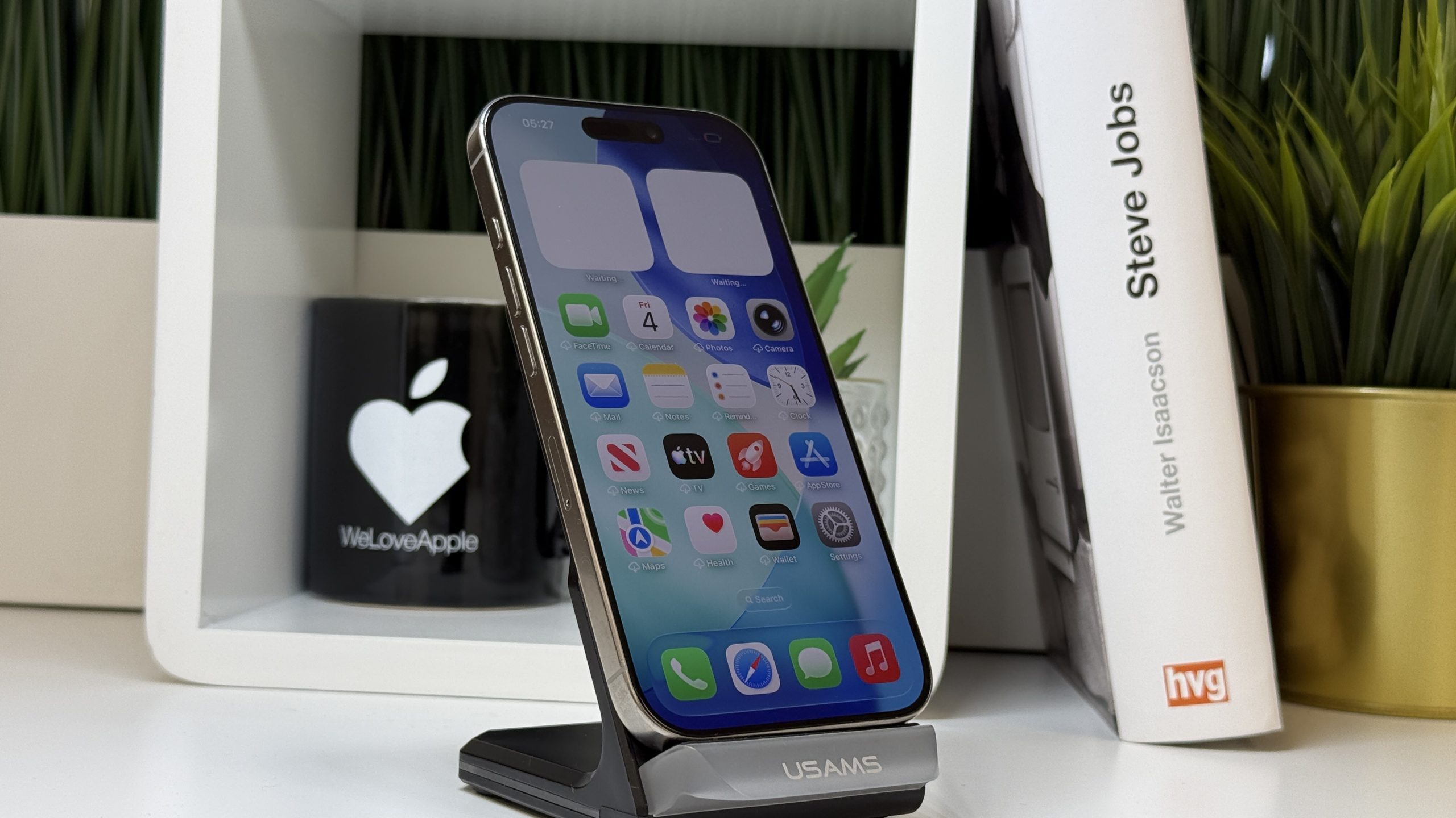 iPhone 16 Pro 256GB, Natúr Titán, Független, Számla, 2 Év Garancia, 90%
