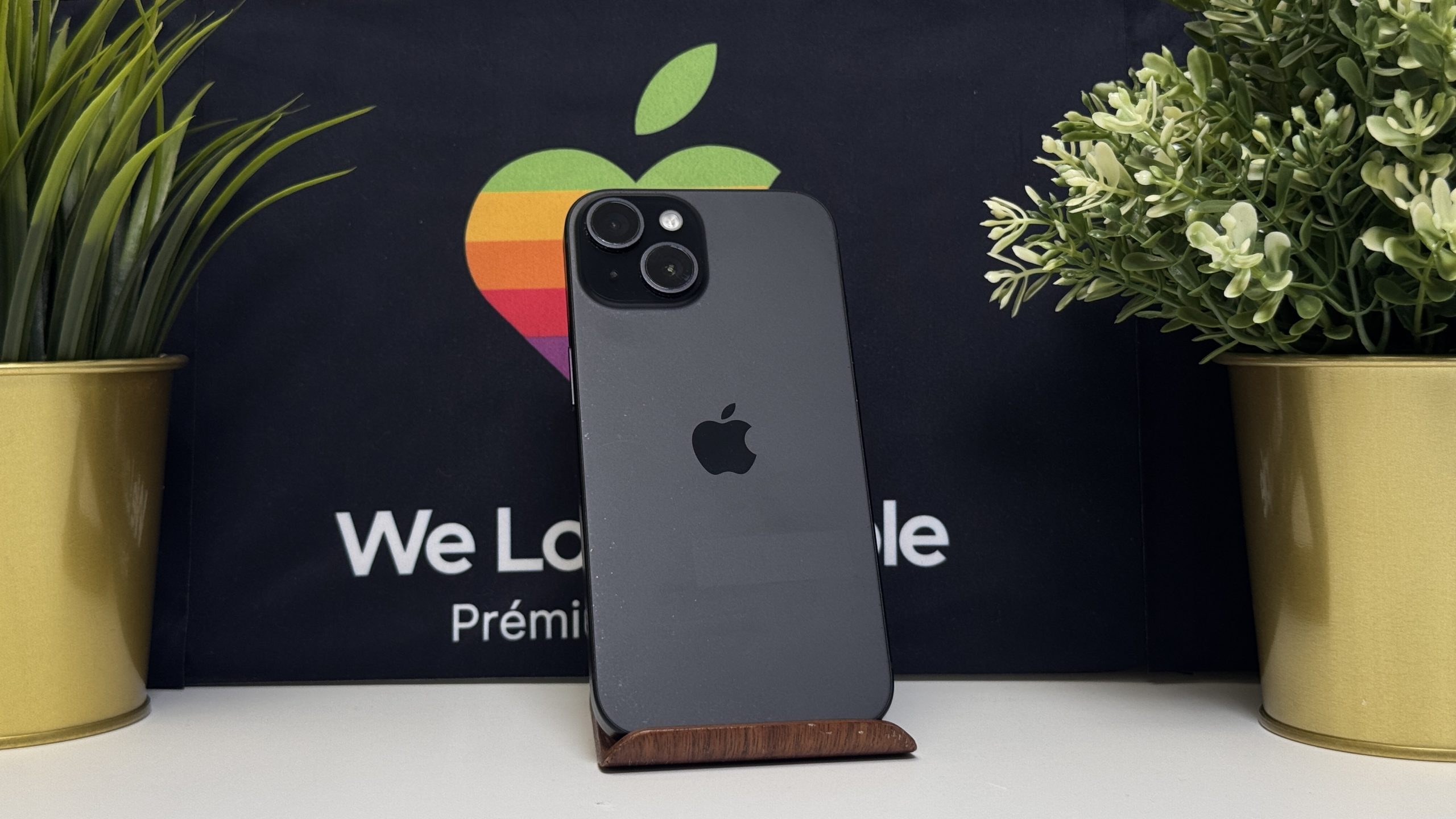 iPhone 15 128GB, Fekete, Független, Számla, 2 Év Garancia, 88%