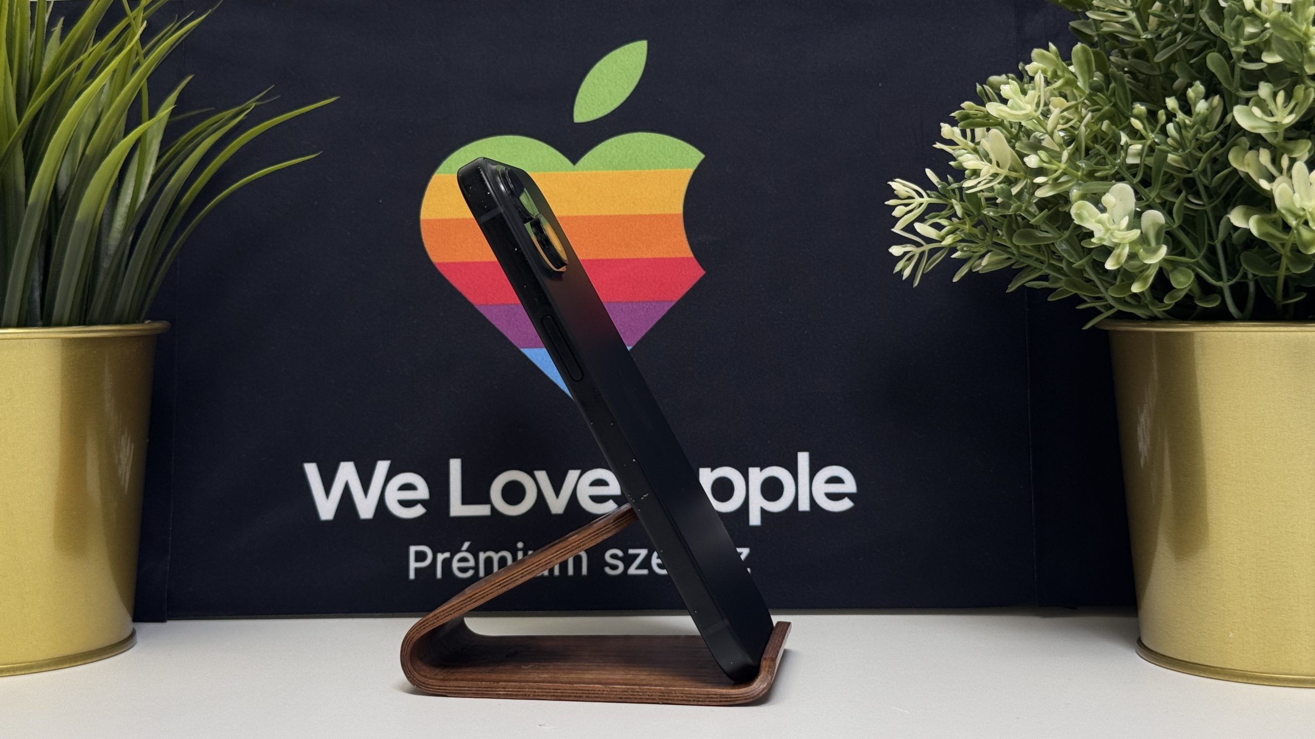 iPhone 15 128GB, Fekete, Független, Számla, 2 Év Garancia, 88%