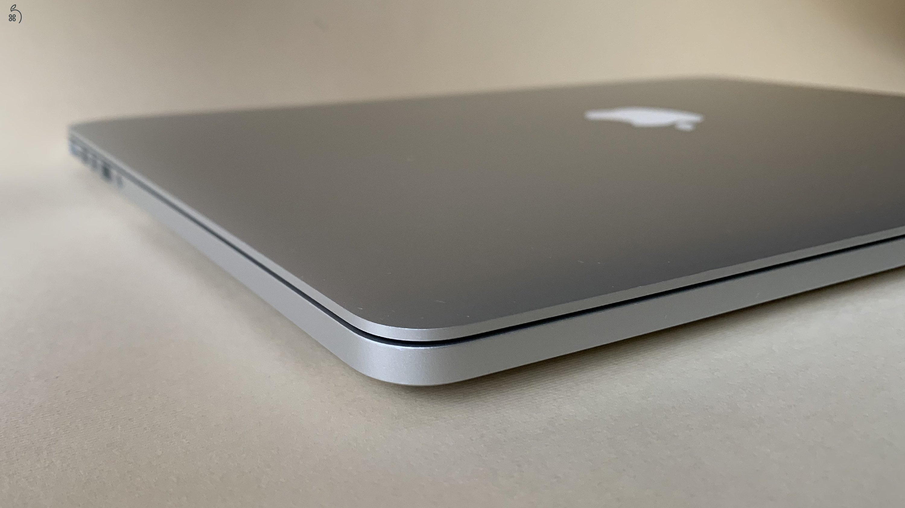 Felújított Mac book Pro i7 Quad-Core 16GB DDR3