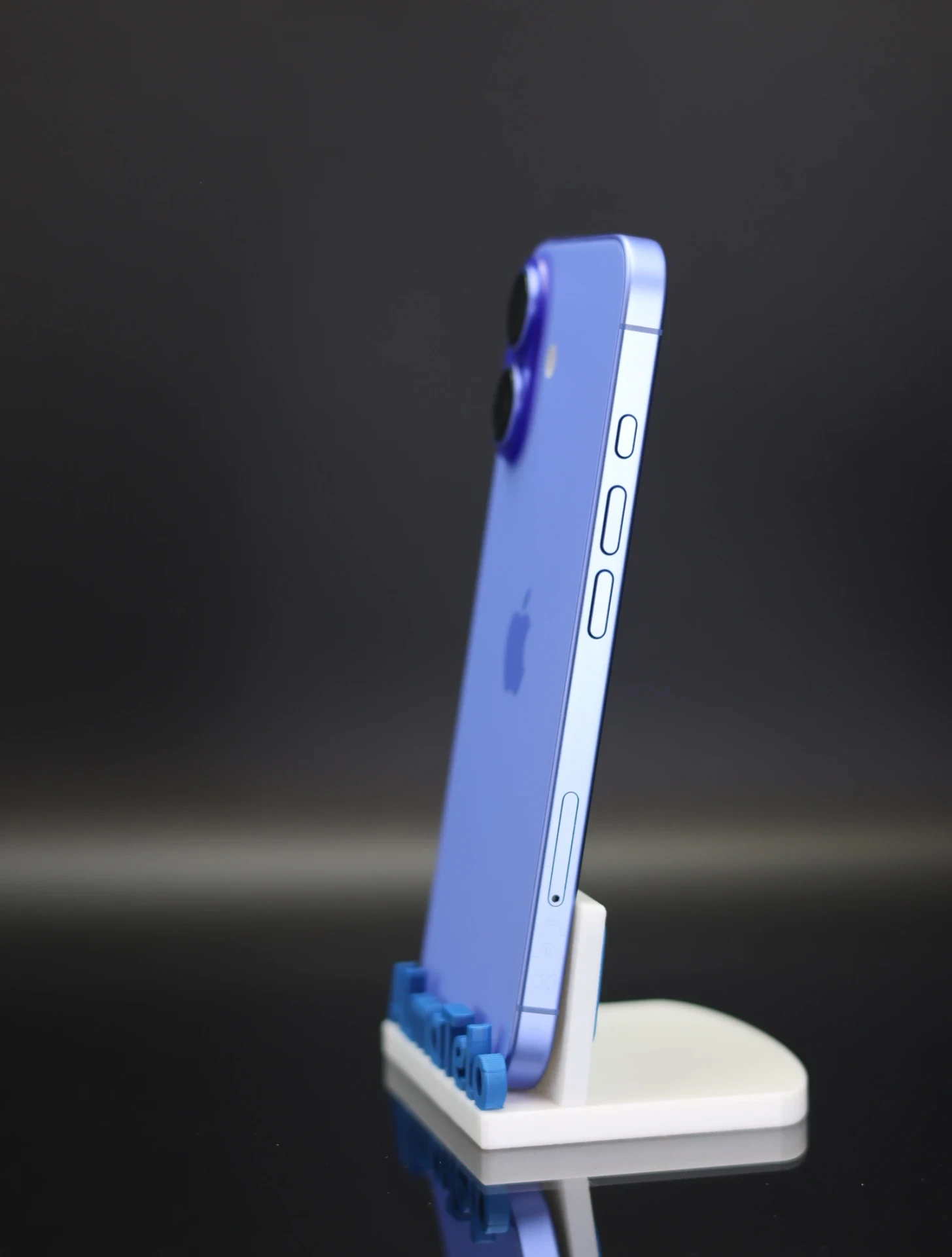 Apple iPhone 16 128 GB Ultramarine 100% akku - 12 HÓ GARANCIA