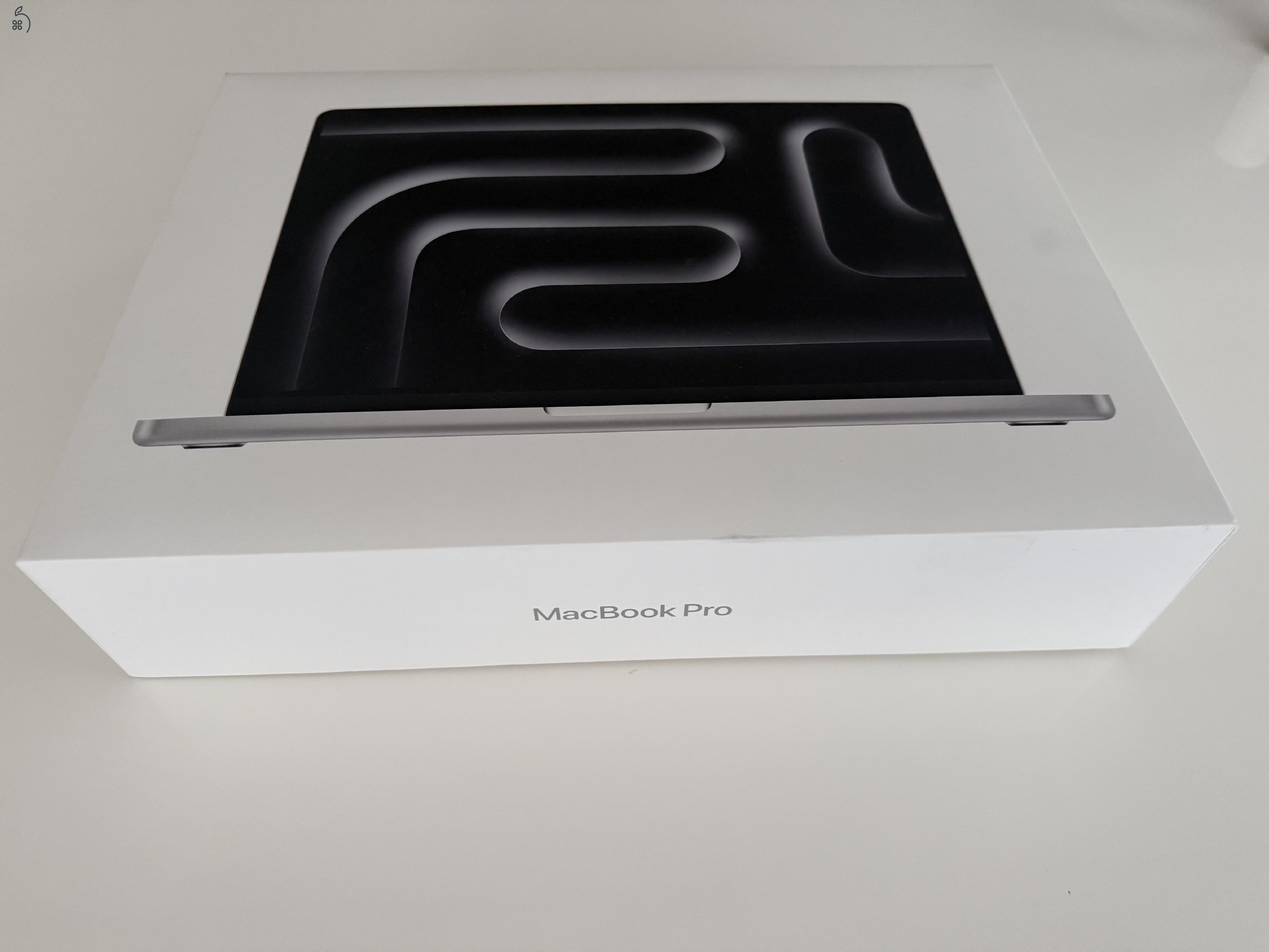 MacBook Pro 14