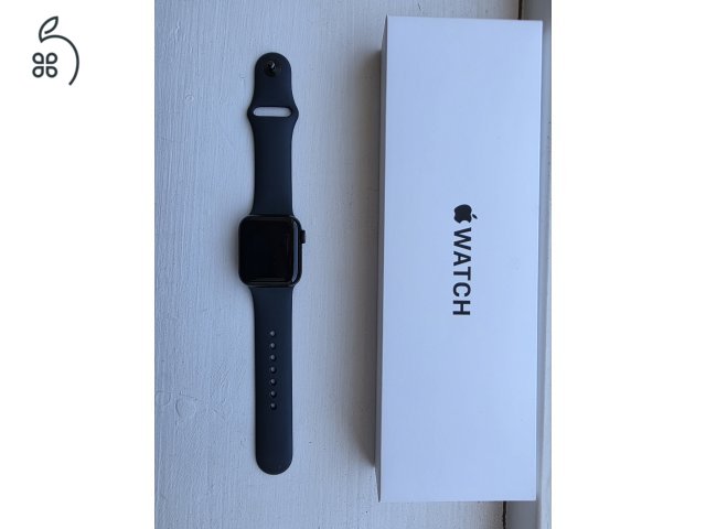 Apple Watch SE3 (2025) 40mm Éjfekete