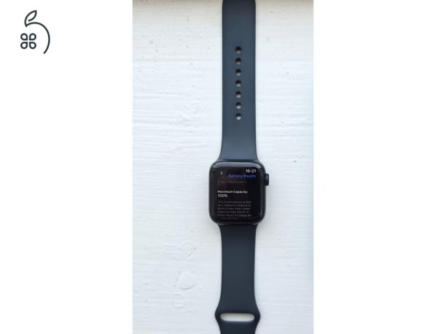 Apple Watch SE3 (2025) 40mm Éjfekete
