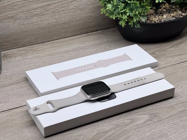Apple Watch S9 Starlight CEL 45mm 2 ÉV Garanciával Számlával