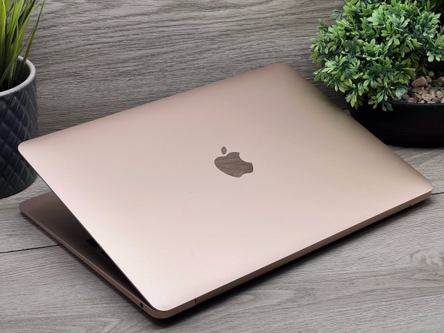 MacBook Air 2020 M1 13”256GB 2 ÉV Garanciával Számlával