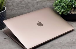 MacBook Air 2020 M1 13”256GB 2 ÉV Garanciával Számlával