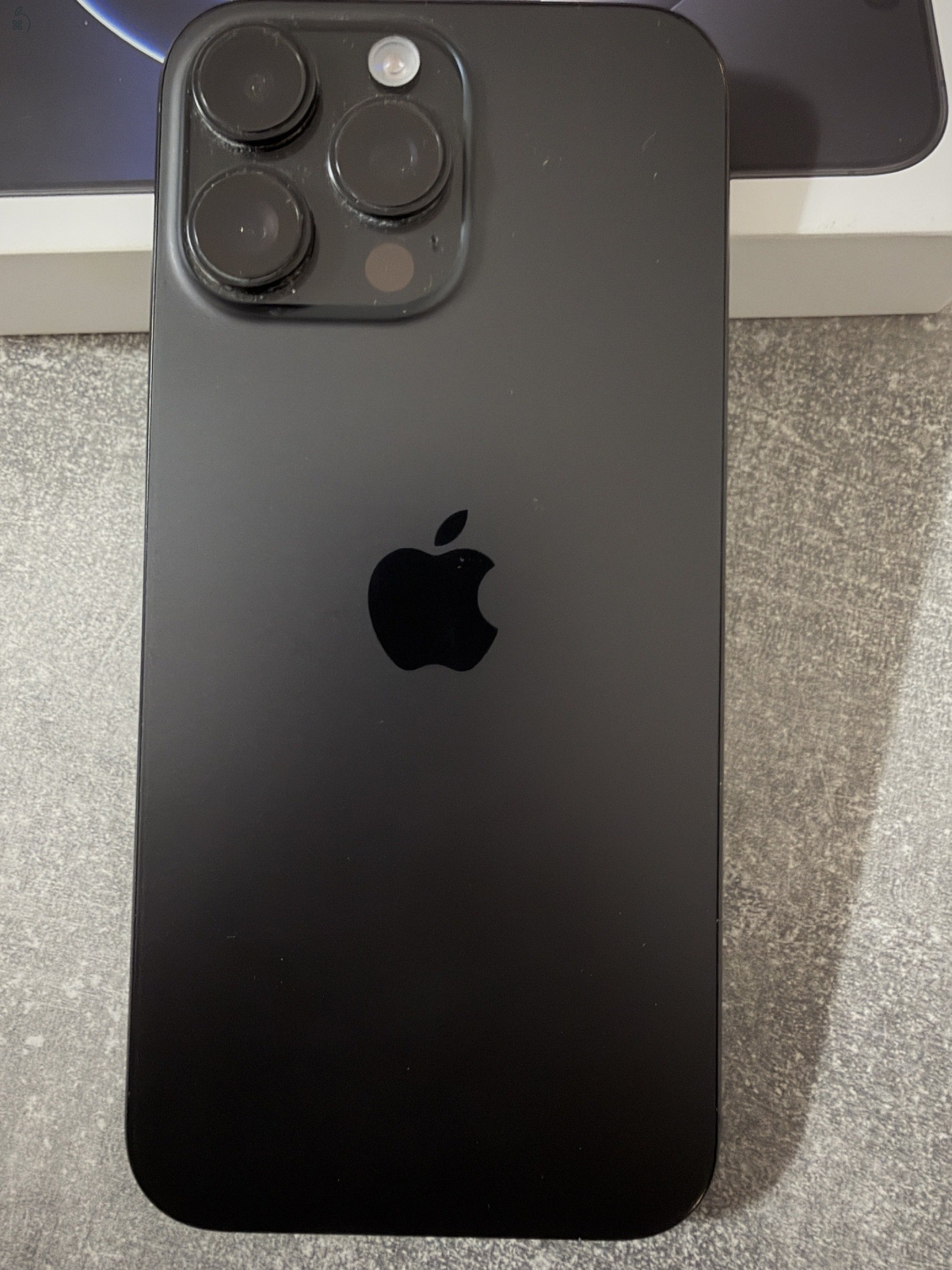 Iphone 16 Pro max fekete 256 GB 94% akksi
