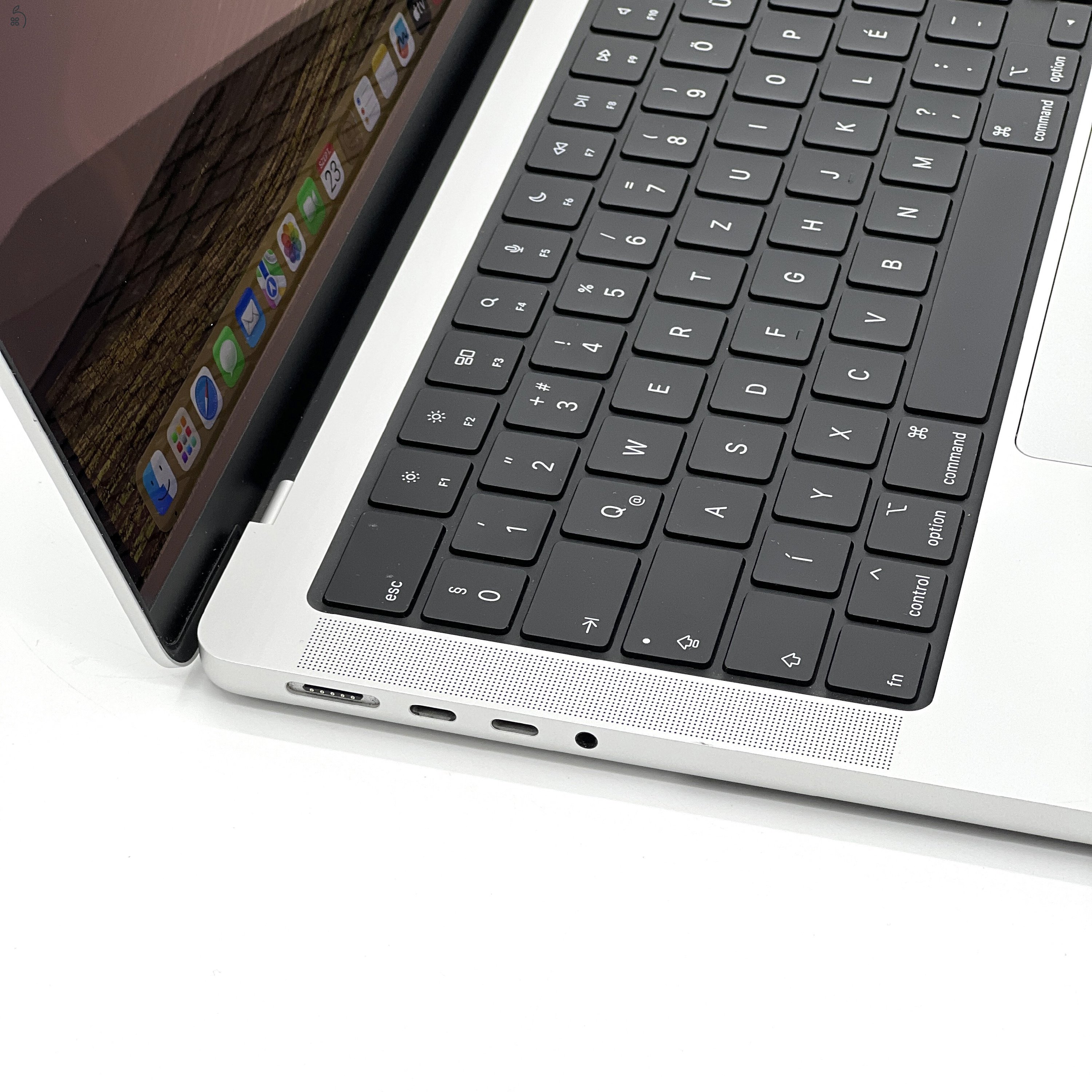 MacBook Pro 14