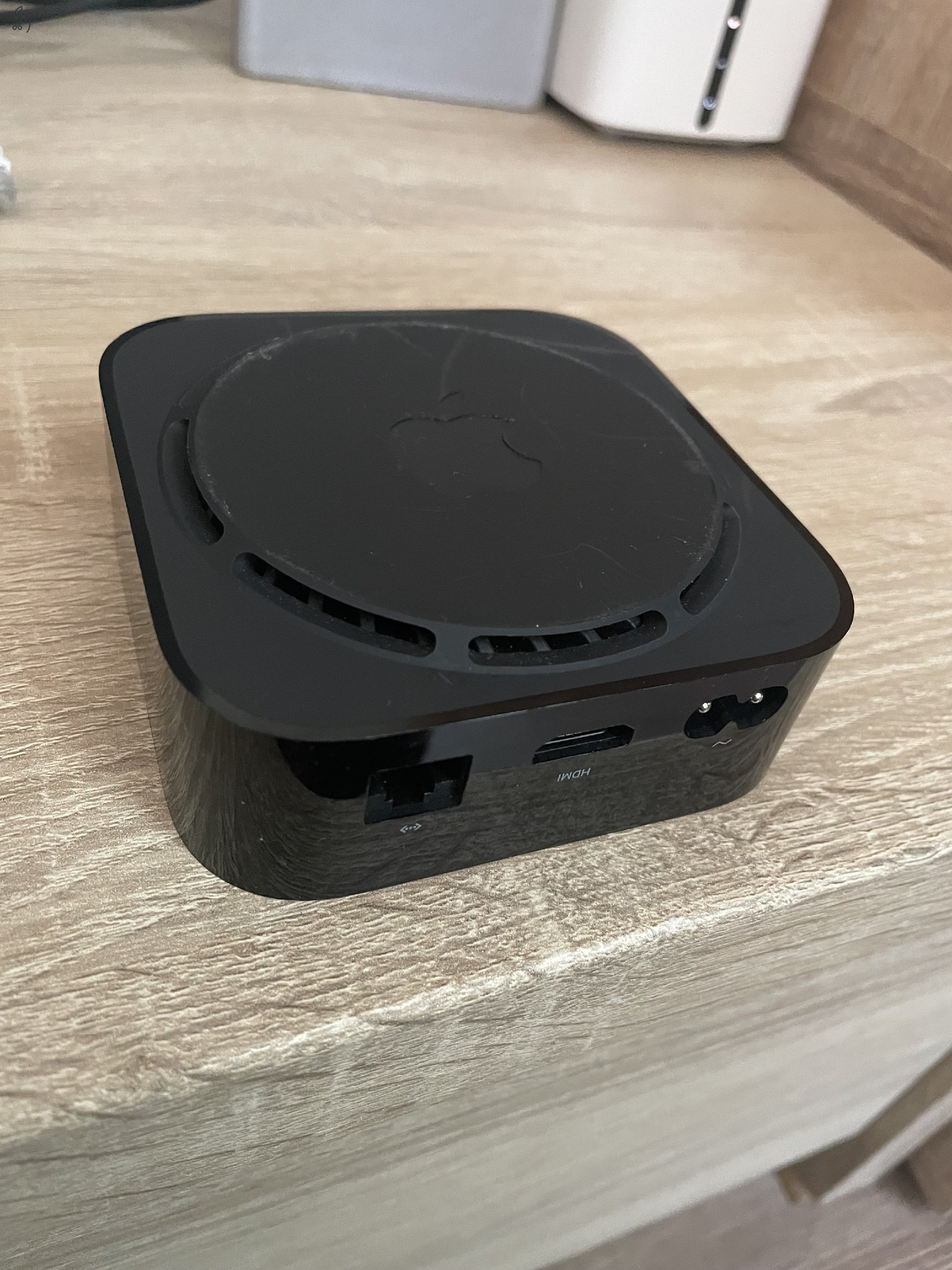 Apple TV 4K 1. generáció A1842 32GB + eredeti Siri Remote