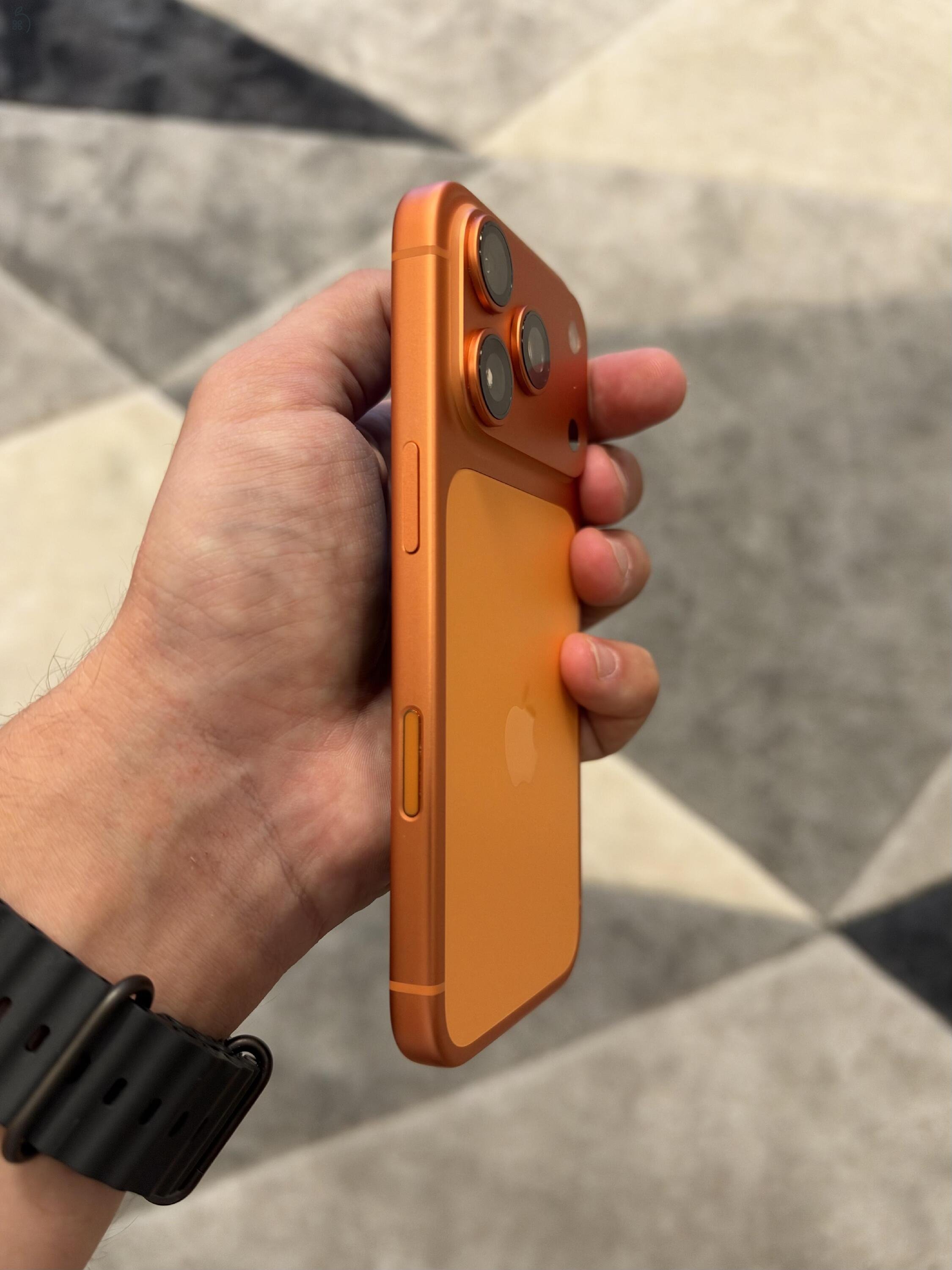 iPhone 17 Pro Cosmic Orange 256gb - Kártyafüggetlen