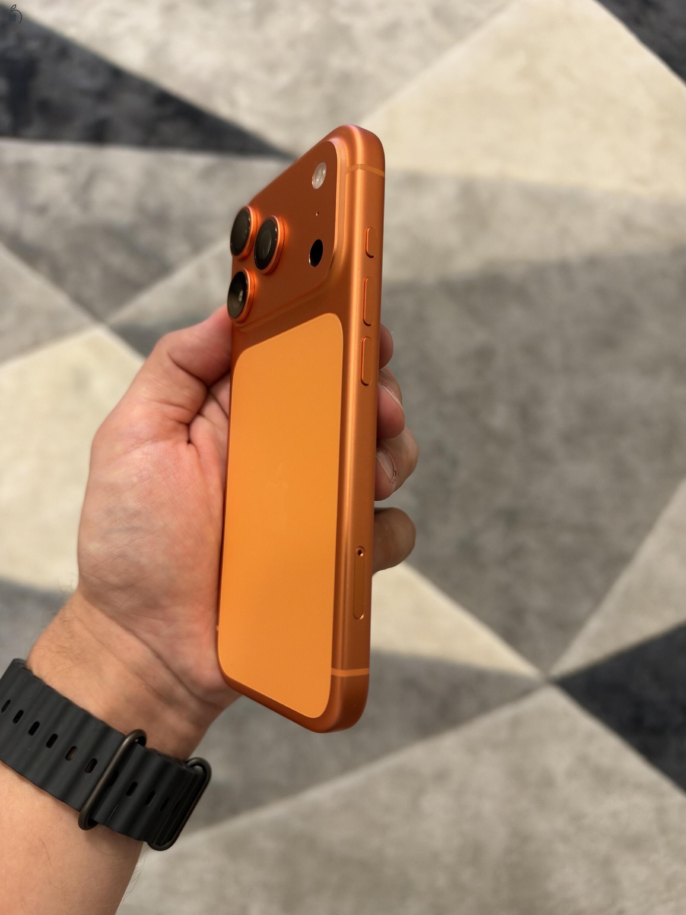 iPhone 17 Pro Cosmic Orange 256gb - Kártyafüggetlen