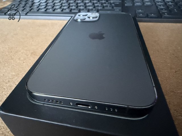 Eladó egy kártya független iPhone 12 Pro 256 GB grafit szürke színben! 