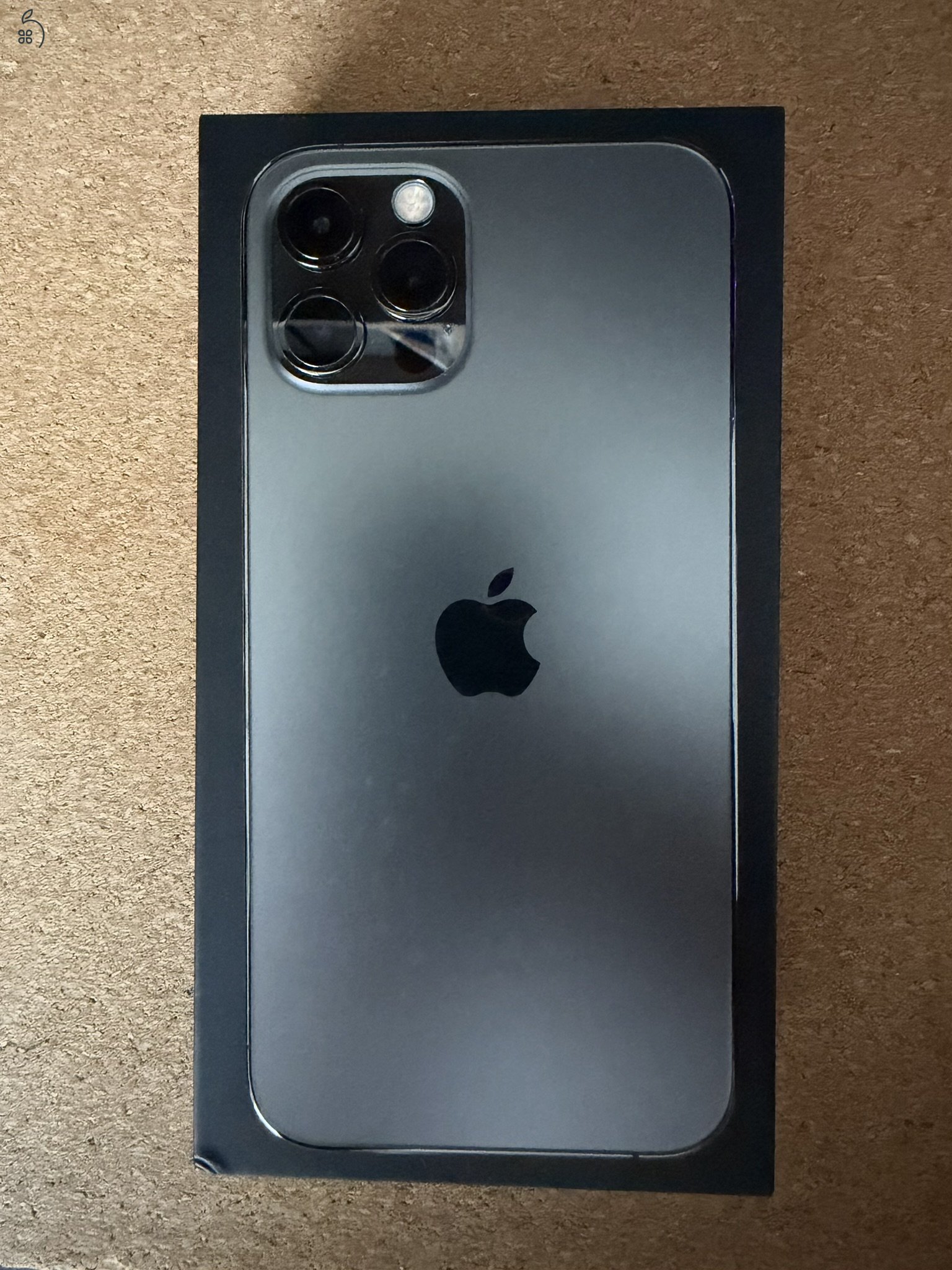 Eladó egy kártya független iPhone 12 Pro 256 GB grafit szürke színben! 