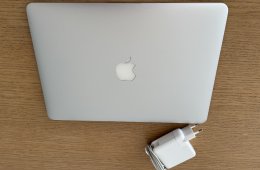 MacBook Air 13