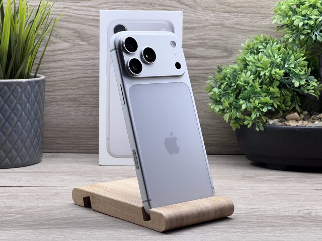 Hibátlan iPhone 17 Pro Max Silver 512GB 2 ÉV Garanciával 93%