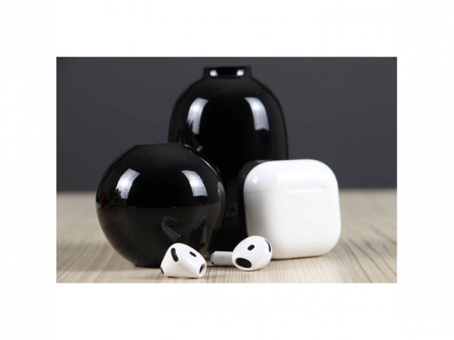 Használt Apple AirPods 4 A US-8573