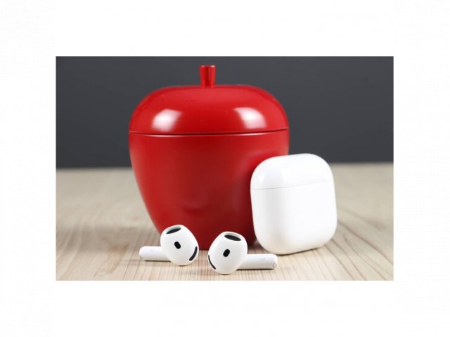 Használt Apple AirPods 4 ANC C+ US-8561