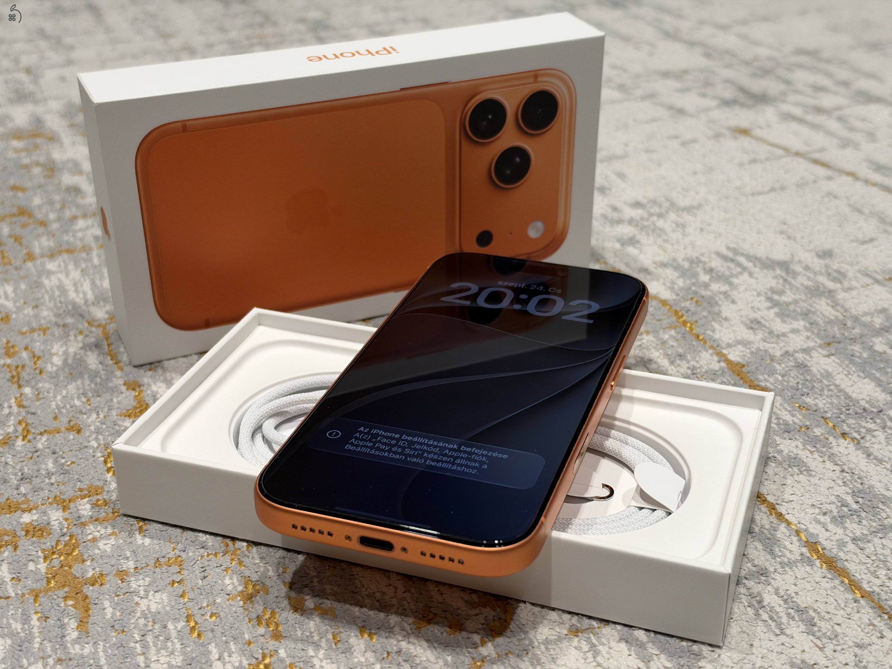 iPhone 17 Pro 512GB Kozmosznarancs, független, 97% akku, Apple garanciával 2028-ig