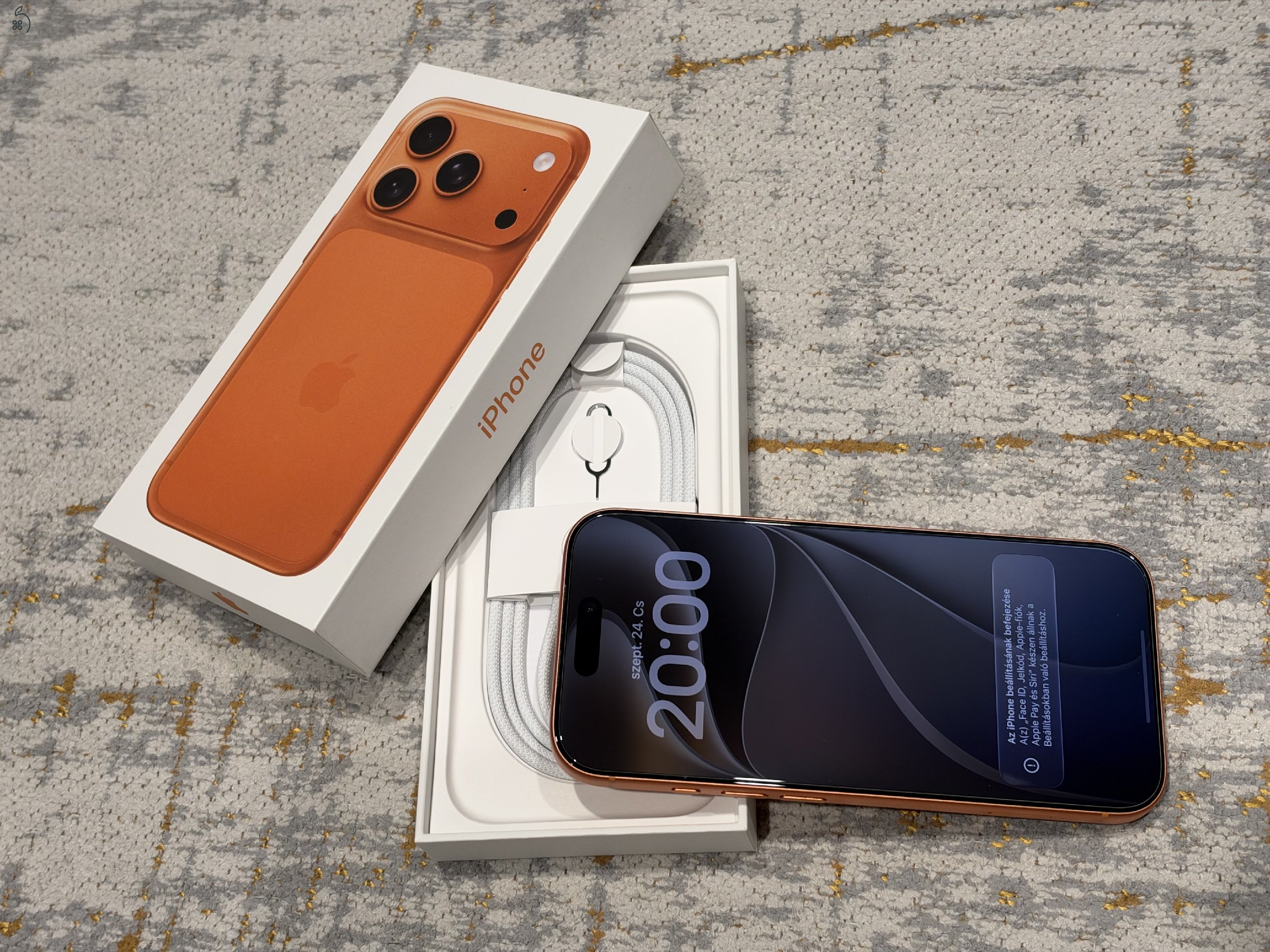 iPhone 17 Pro 512GB Kozmosznarancs, független, 97% akku, Apple garanciával 2028-ig