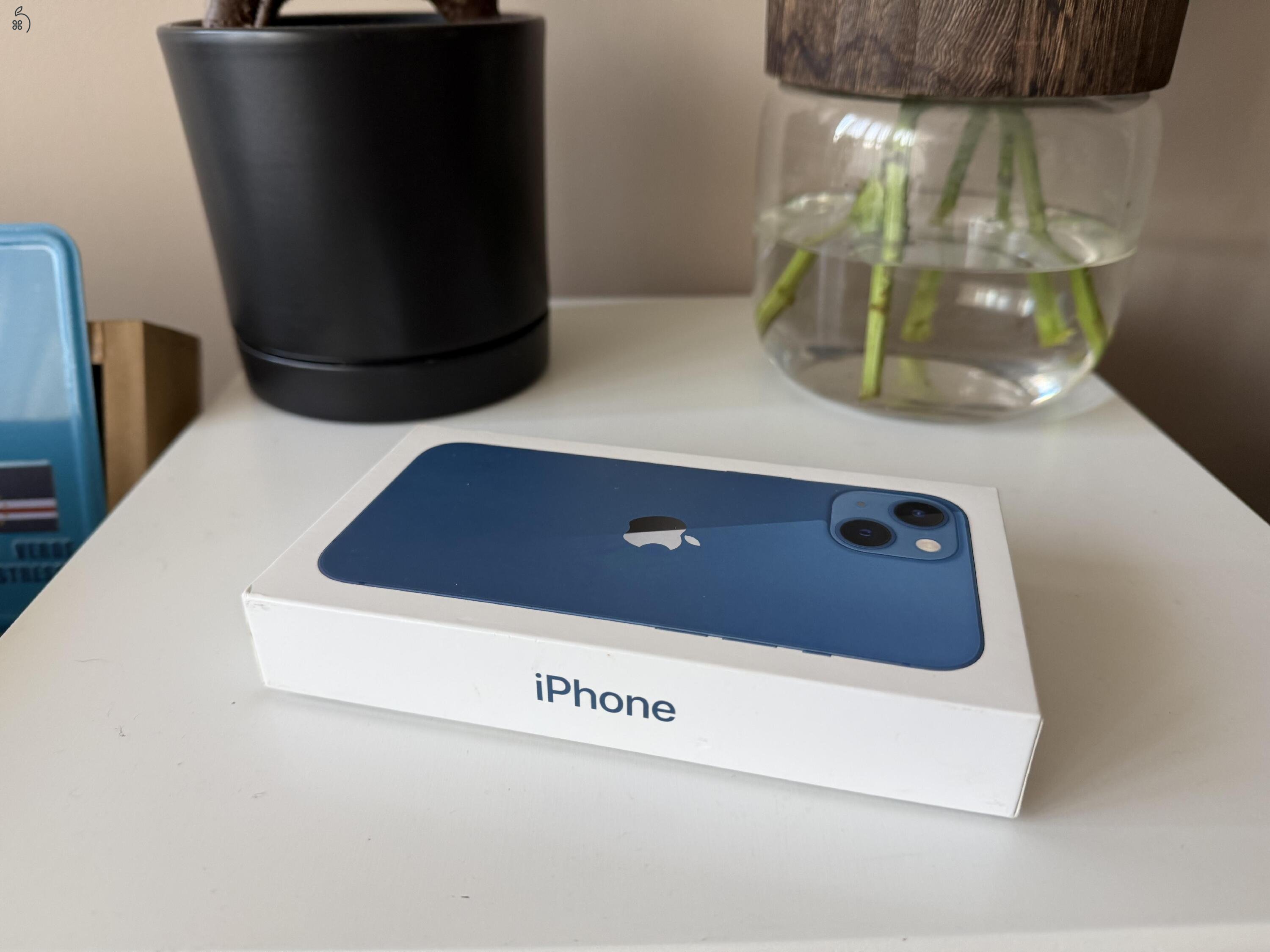 Eladó IPhone 13 256 GB One (vodafone ) függő