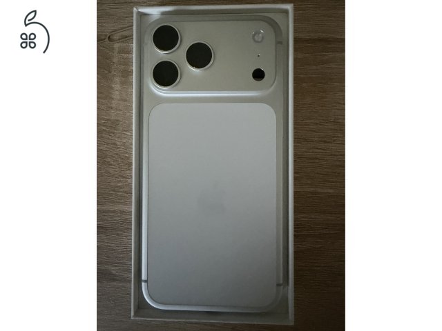 Iphone 17 pro max 256GB, ezüst, 3 ciklus