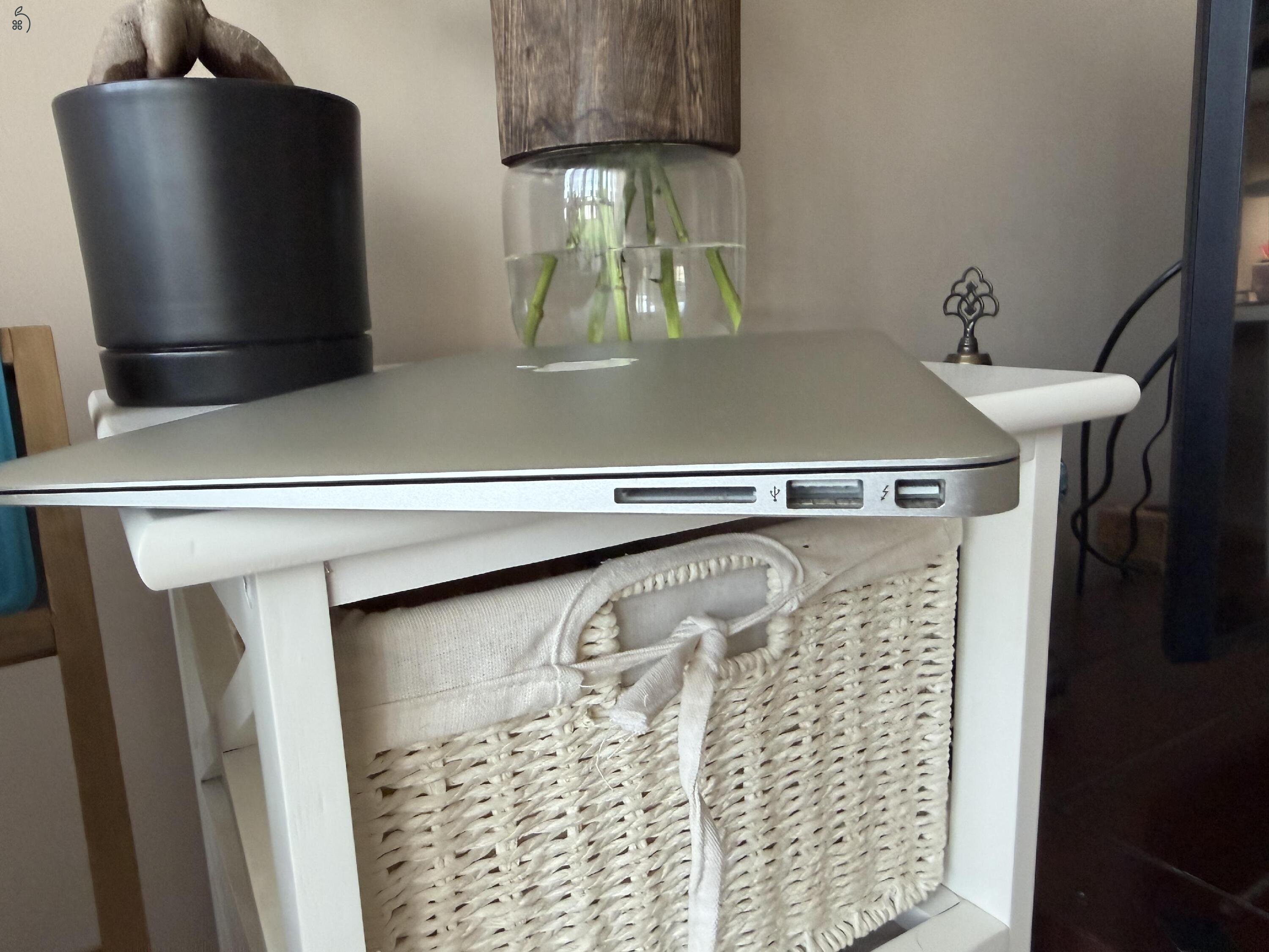 MacBook Air 13