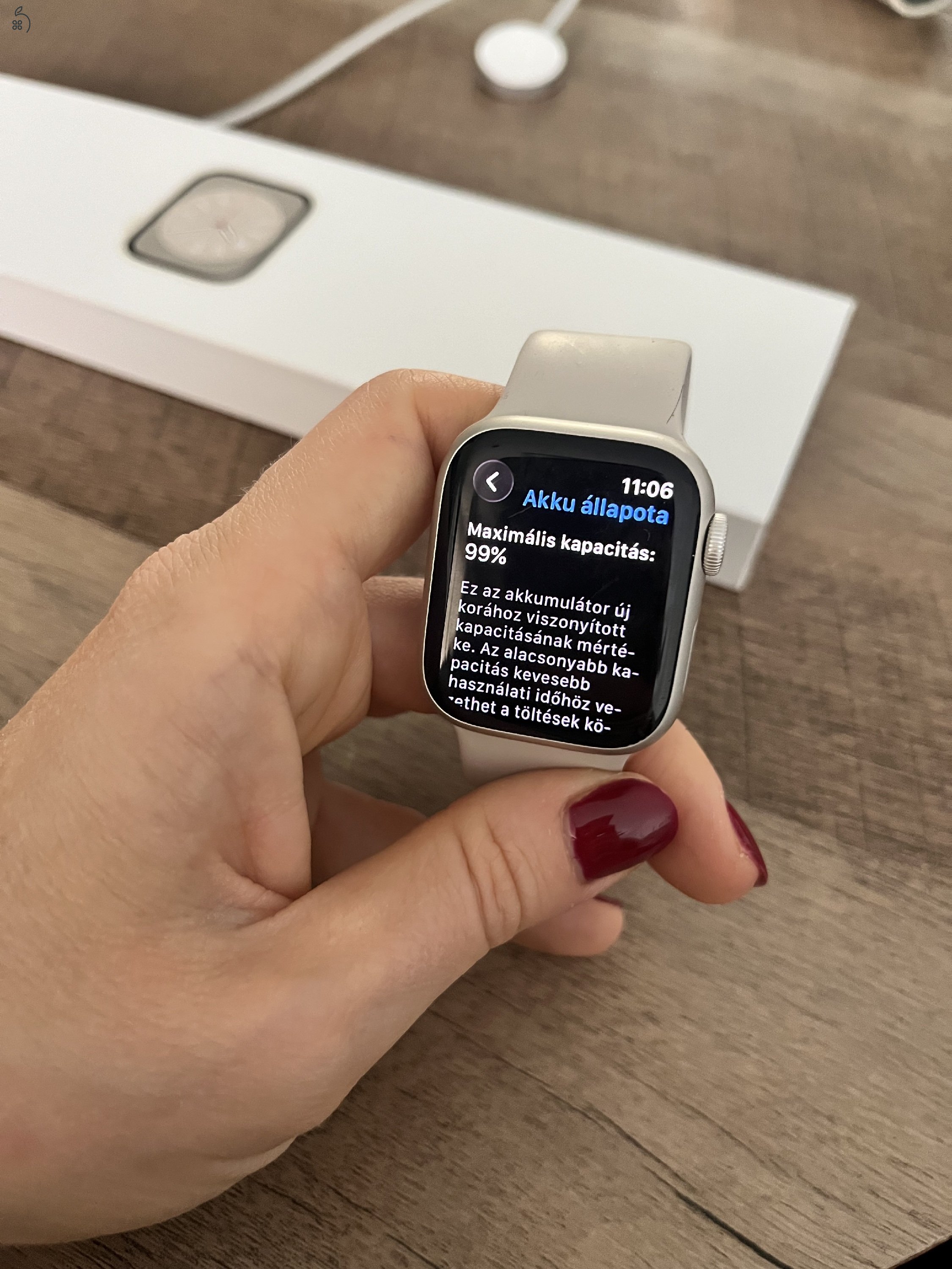 Apple Watch Series 8 41 mm Starlight Aluminium GPS